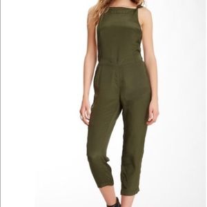 House of Harlow silk green cropped pant jumpsuit overalls with elastic waist